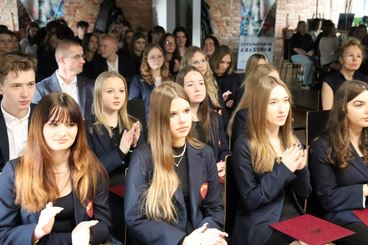Konferencja pt. „Europa – wizje i strategie na przyszłość” odbyła się w II LO